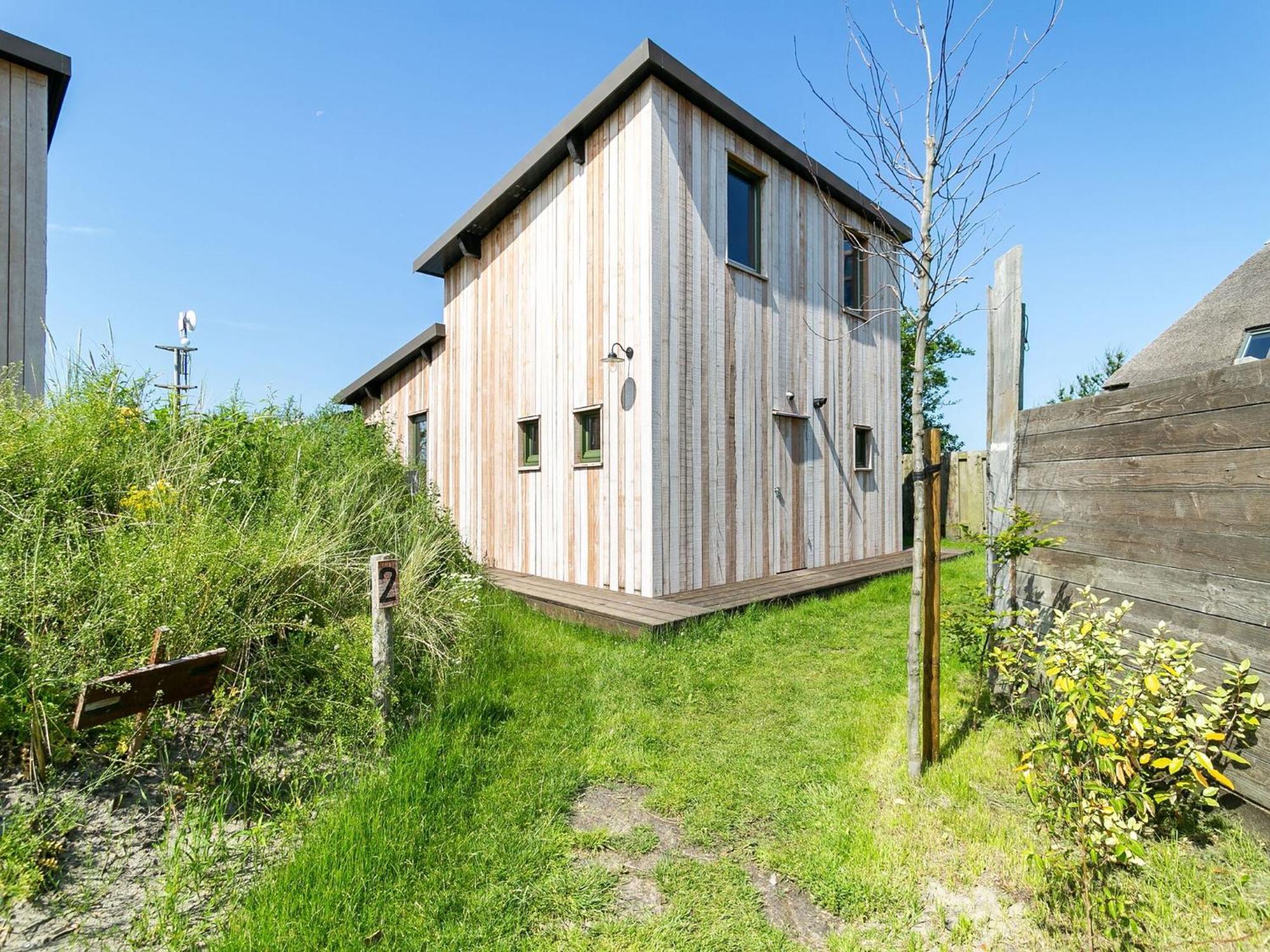 Quaint Bungalow In Callantsoog With Garden Bagian luar foto